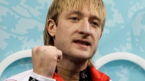 В израильской клинике из позвоночника Плющенко удалили четыре шурупа В израильской клинике из позвоночника Плющенко удалили четыре шурупа