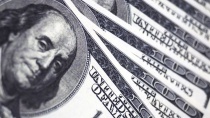 Биржевой курс доллара превысил 80 рублей Биржевой курс доллара превысил 80 рублей