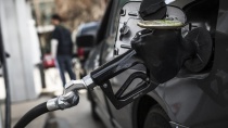 В Лондоне и Нью-Йорке нефть торгуется у отметки в 28 долларов В Лондоне и Нью-Йорке нефть торгуется у отметки в 28 долларов