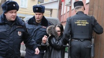 В Москве арестовали заподозренную в мошенничестве президента «Внешпромбанка» В Москве арестовали заподозренную в мошенничестве президента «Внешпромбанка»