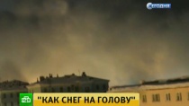 Сход лавины в Кировске: в заваленных снегом гаражах могут оставаться люди Сход лавины в Кировске: в заваленных снегом гаражах могут оставаться люди