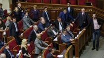 Правящая коалиция Верховной рады распалась после выхода «Самопомощи» Правящая коалиция Верховной рады распалась после выхода «Самопомощи»
