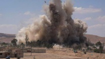 Окруженный в районе Пальмиры российский офицер вызвал огонь на себя Окруженный в районе Пальмиры российский офицер вызвал огонь на себя