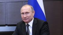 Путину по видеомосту доложили о разминировании Пальмиры Путину по видеомосту доложили о разминировании Пальмиры