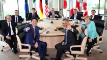  G7      