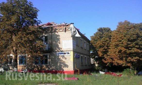 Лутугино в огне: взорванные дома, поврежденные церкви, сожженные здания (Фотолента) | Русская весна