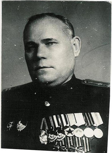         ,  40- .