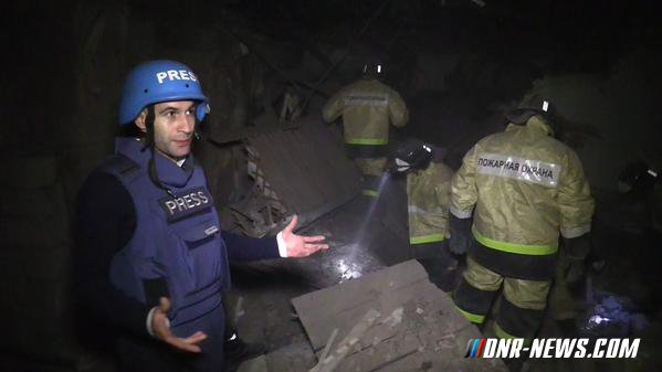 Снаряд ВСУ попал в жилой дом в Донецке, погиб мирный житель Снаряд ВСУ попал в жилой дом в Донецке, погиб мирный житель