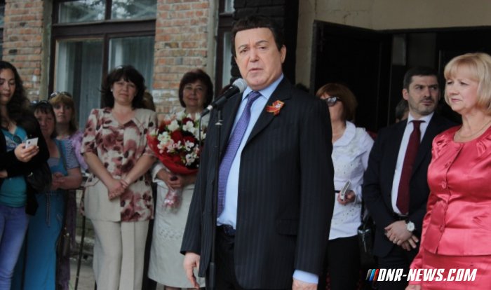 ����� ������ ������� ����� � 23 �������� ��������� � ����������