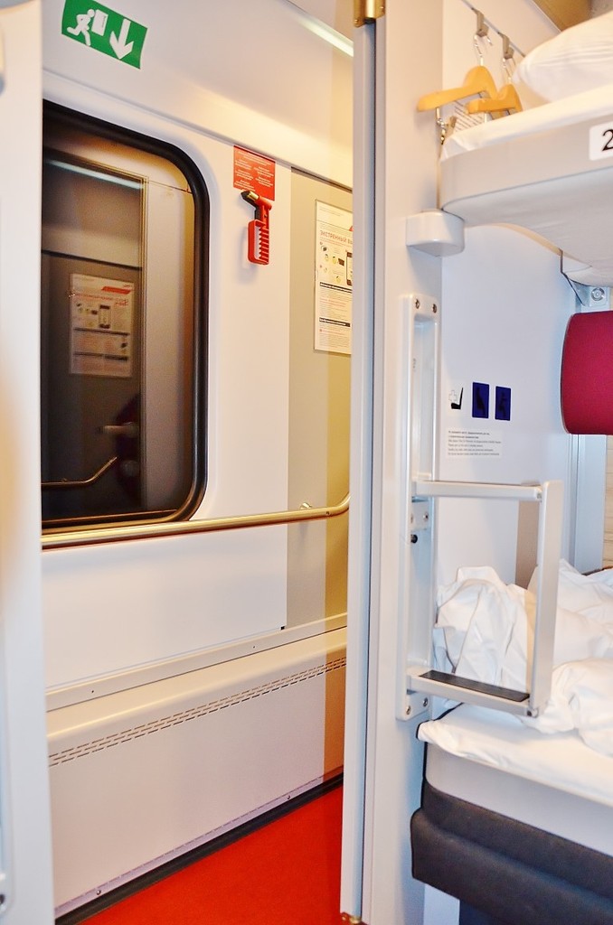 DSC_0512%20Medium_zpsvvhdrdvz[1]