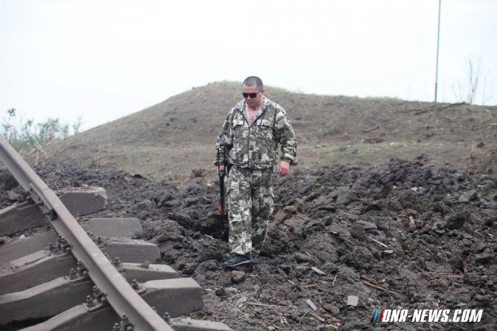 ВСУ используют оружие высокой мощности в перемирие. Результат обстрела. 17.06.2015 ВСУ используют оружие высокой мощности в перемирие. Результат обстрела. 17.06.2015