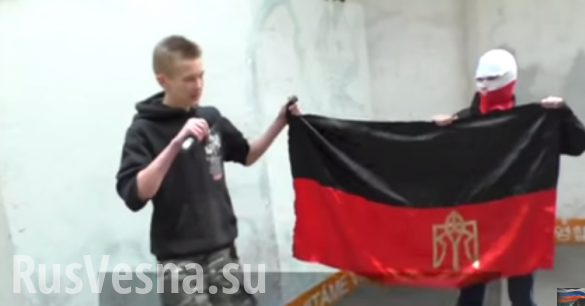 Поляки надругались над флагом «Правого сектора» (ВИДЕО)