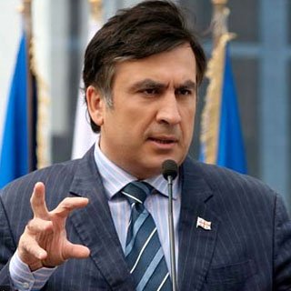 Саакашвили пригласил одесситов на чаепитие во взорванное кафе