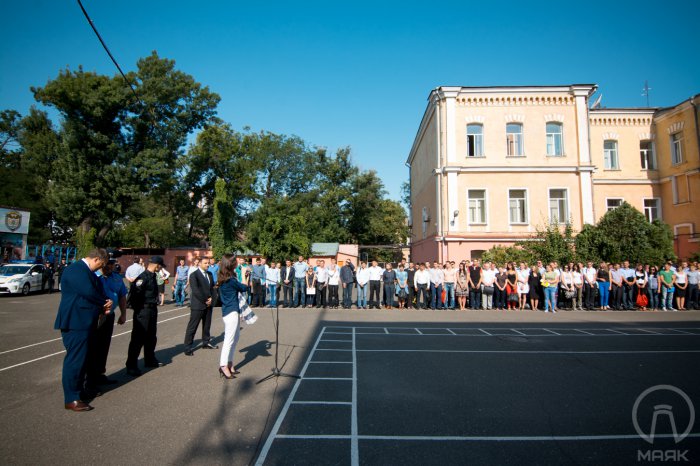 В Одессе презентовали новую полицию Украины В Одессе презентовали новую полицию Украины