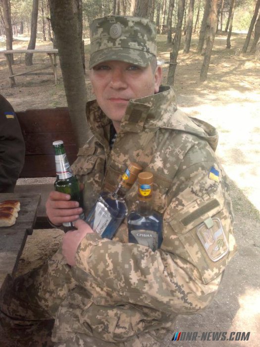 Вернувшись из самоволки пьяным, боец Нацгвардии застрелился прямо на блокпосту Вернувшись из самоволки пьяным, боец Нацгвардии застрелился прямо на блокпосту