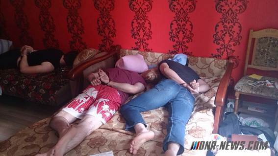 СБУ заявила о задержании пяти россиян, якобы готовивших теракт в Киеве СБУ заявила о задержании пяти россиян, якобы готовивших теракт в Киеве