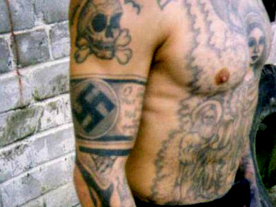 В Германии, в отличие от Украины, за нацистское тату можно сесть в тюрьму