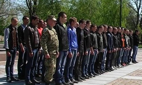 Скакуны не хотят служить Украине: больше тысячи призывников на Тернопольщине находятся в розыске