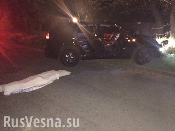 В Одессе двое неизвестных расстреляли Lexus: убит правозащитник (ФОТО)