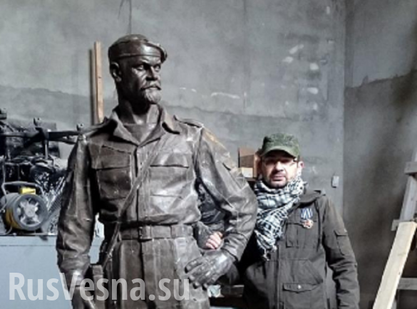 ВАЖНО: Неизвестные угрожают сорвать торжественное открытие памятника Мозговому в Алчевске (ФОТО ВИДЕО)