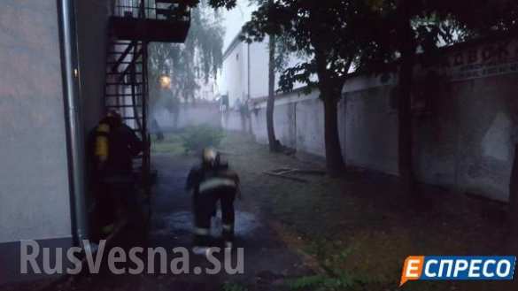 Пожар в киевском суде: сгорели важные уголовные дела (ФОТО, ВИДЕО) | Русская весна