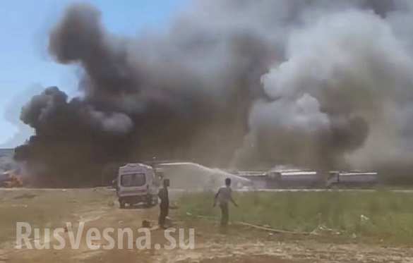СРОЧНО: ВКС России сожгли колонну с нефтью ИГИЛ и «оппозиции» в Алеппо — опубликованы кадры ( ВИДЕО, ФОТО) | Русская весна