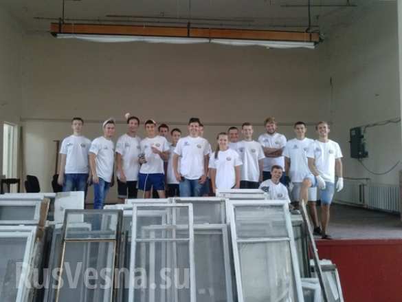 Луганские студенты восстанавливают свой ВУЗ, пострадавший от обстрелов ВСУ (ФОТО) | Русская весна