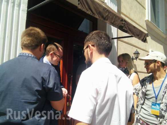 В Одессе экстремисты заблокировали польскую делегацию (ФОТО) | Русская весна