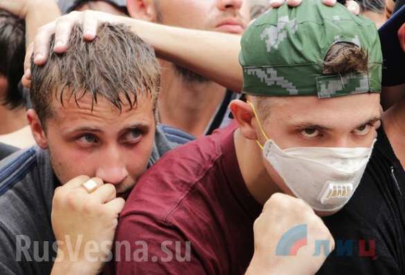 Жители ЛНР под руководством инструкторов тренируются безоружному противодействию иностранной вооруженной миссии (ФОТО, ВИДЕО) | Русская весна