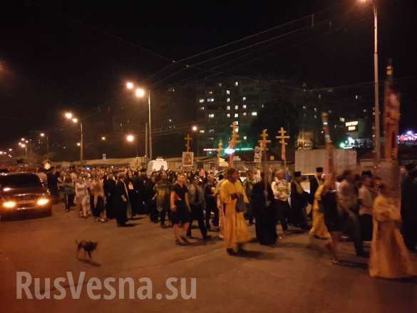 Неонацисты и Аваков посрамлены: десятки тысяч верующих восточного и западного крыла Крестного хода вошли в Киев ( ФОТО, ВИДЕО) | Русская весна