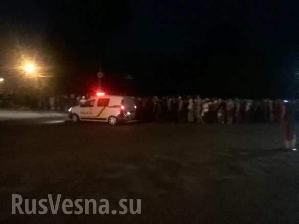 Неонацисты и Аваков посрамлены: десятки тысяч верующих восточного и западного крыла Крестного хода вошли в Киев ( ФОТО, ВИДЕО) | Русская весна