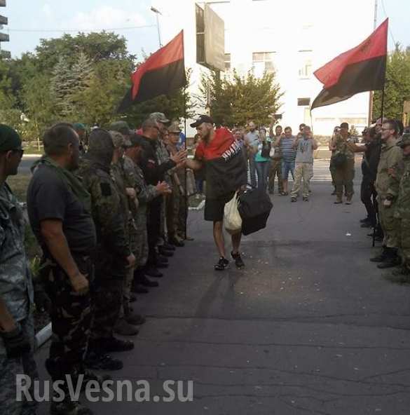 Украинский депутат взял на поруки «Людоеда» из «Правого сектора» (ФОТО) | Русская весна