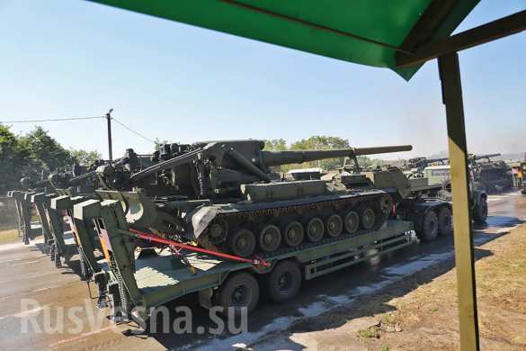 Полторак репетирует военный парад (ФОТО, ВИДЕО) | Русская весна