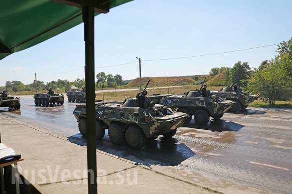 Полторак репетирует военный парад (ФОТО, ВИДЕО) | Русская весна