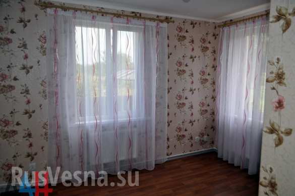 Пять семей, лишившихся жилья во время боев в Дебальцево, получили ключи от новых домов (ФОТО) | Русская весна