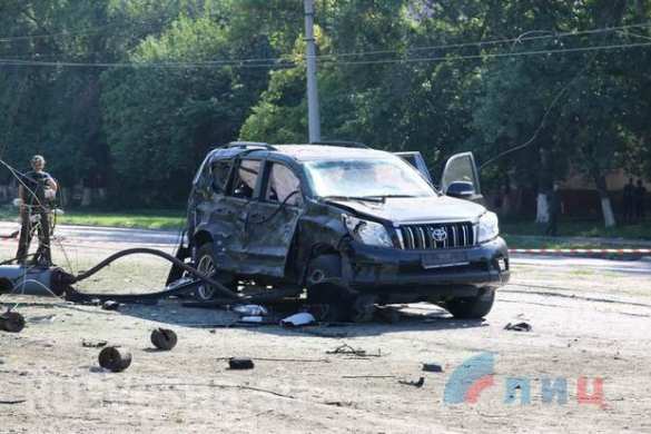 Подробный обзор места взрыва автомобиля главы ЛНР (ВИДЕО ФОТО) | Русская весна