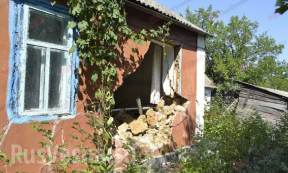 В Запорожской области БРДМ ВСУ протаранила жилой дом (ФОТО) | Русская весна