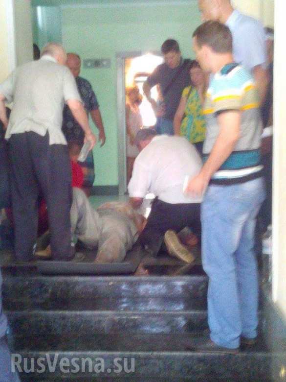 Голодающий украинский шахтер совершил попытку самосожжения (ФОТО) | Русская весна