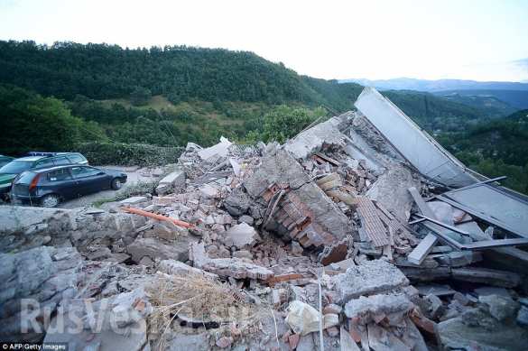 Землетрясение в Италии: люди под завалами, десятки жертв, город отрезан от электричества ( ВИДЕО, ФОТОРЕПОРТАЖ) | Русская весна