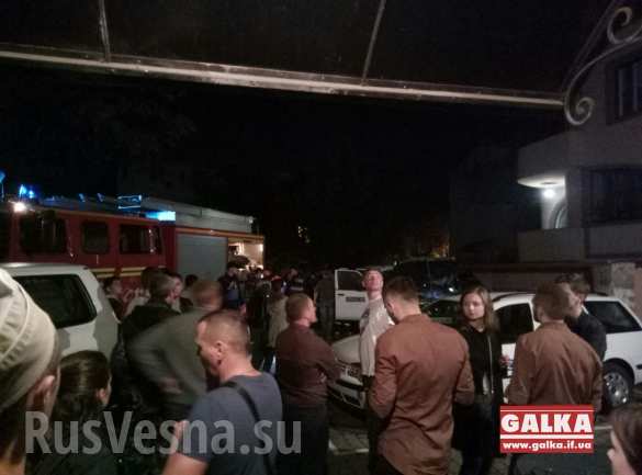 В Ивано-Франковске подожгли автомобиль ОБСЕ (ФОТО, ВИДЕО) | Русская весна