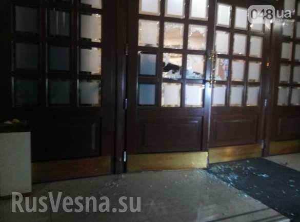 В Одессе освободили заложников из захваченного отеля, здание разблокировали (ФОТО,   подробности) | Русская весна
