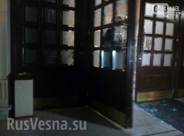 В Одессе освободили заложников из захваченного отеля, здание разблокировали (ФОТО,   подробности) | Русская весна