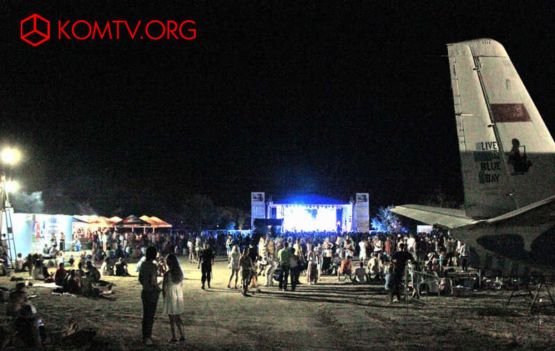 Live In Blue Bay 2015:      1